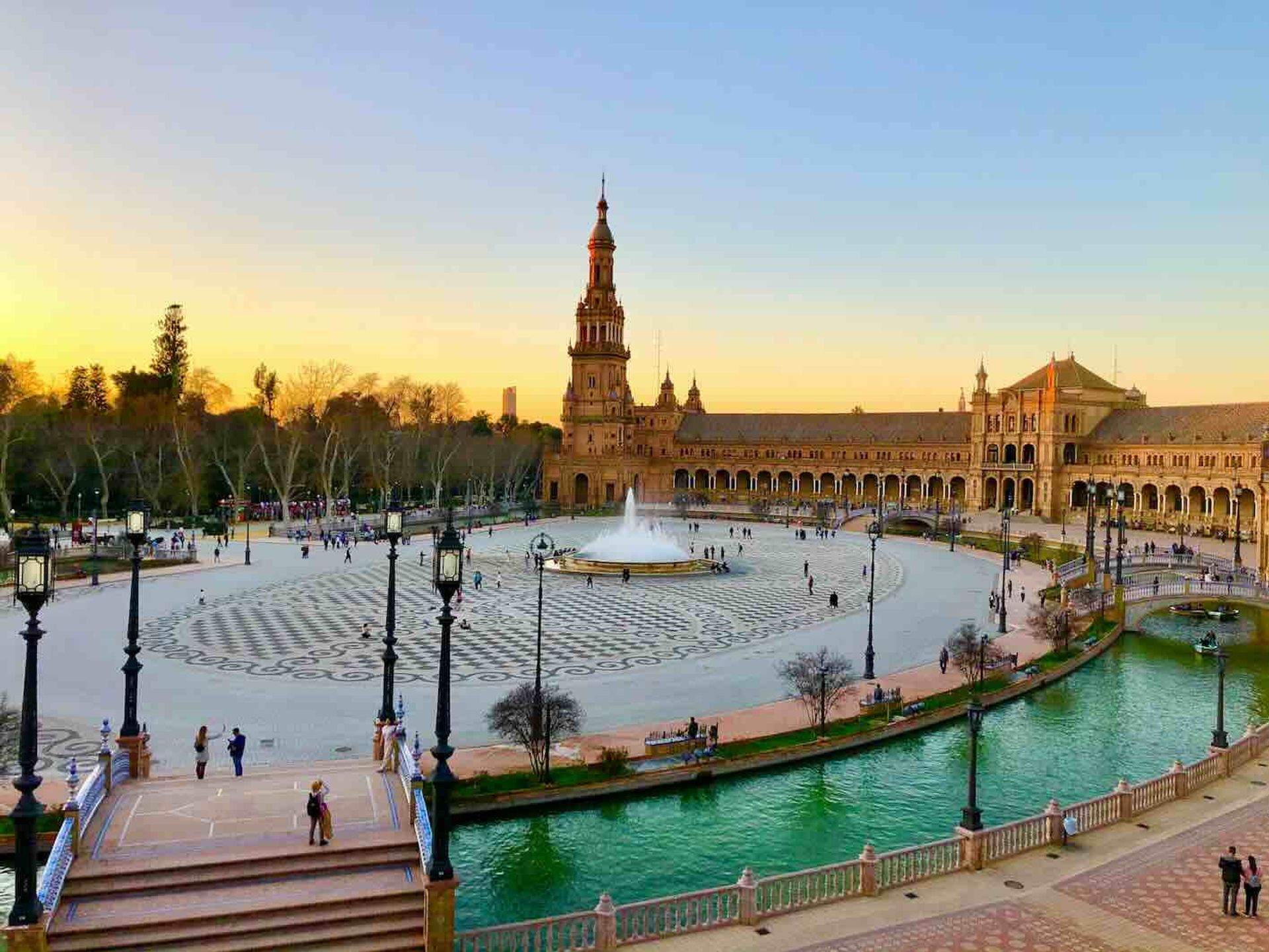 Sevilla image 1